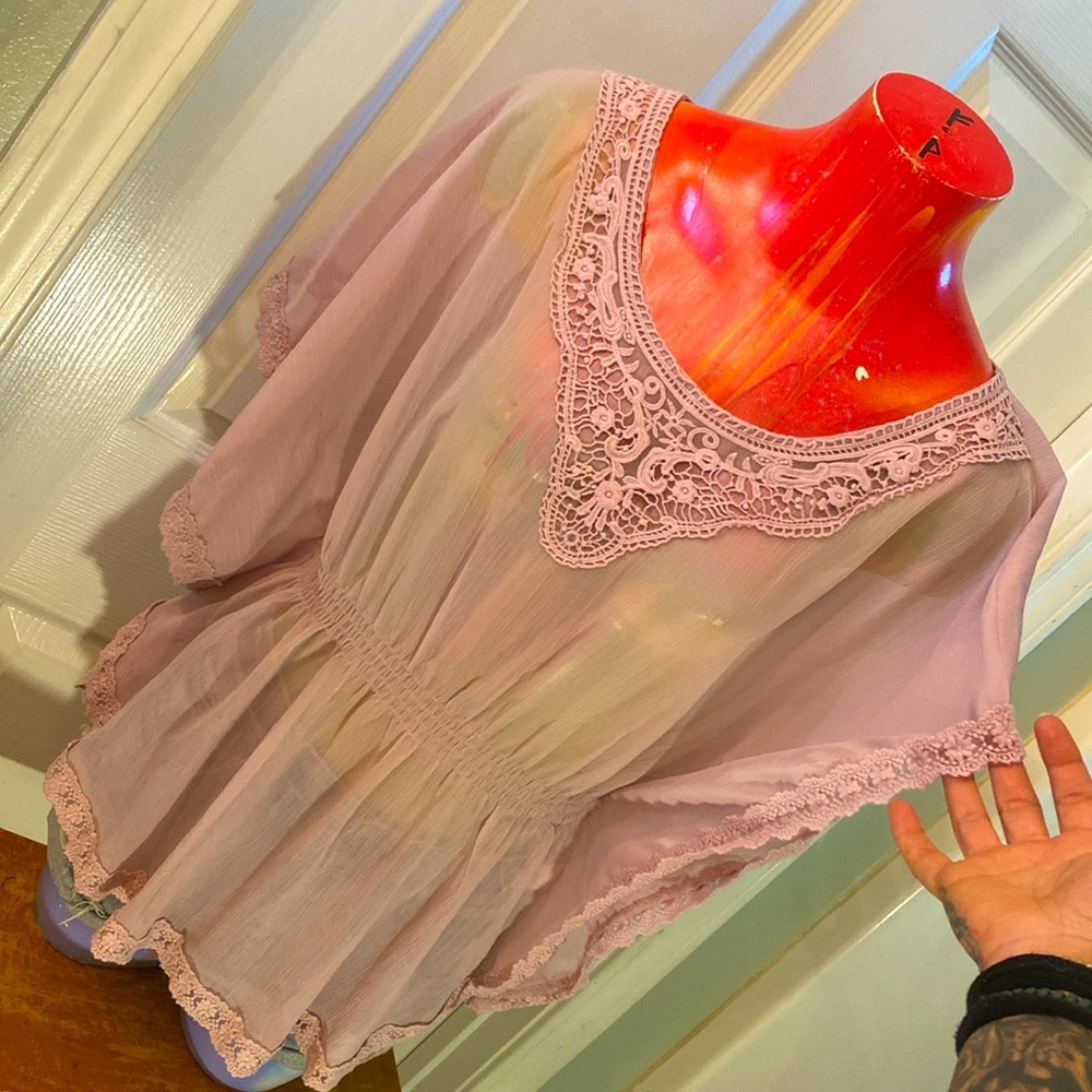 CANDIE’s Beautiful Elegant Lace Trim Blouse - Mauve - Picture 4 of 15